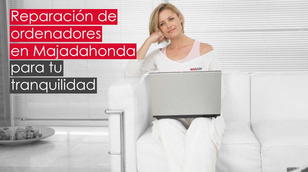 Reparacion de Ordenadores en Majadahonda para su tranquilidad Una mujer sentada en un sofá. Reparacion de Ordenadores en Majadahonda para su tranquilidad